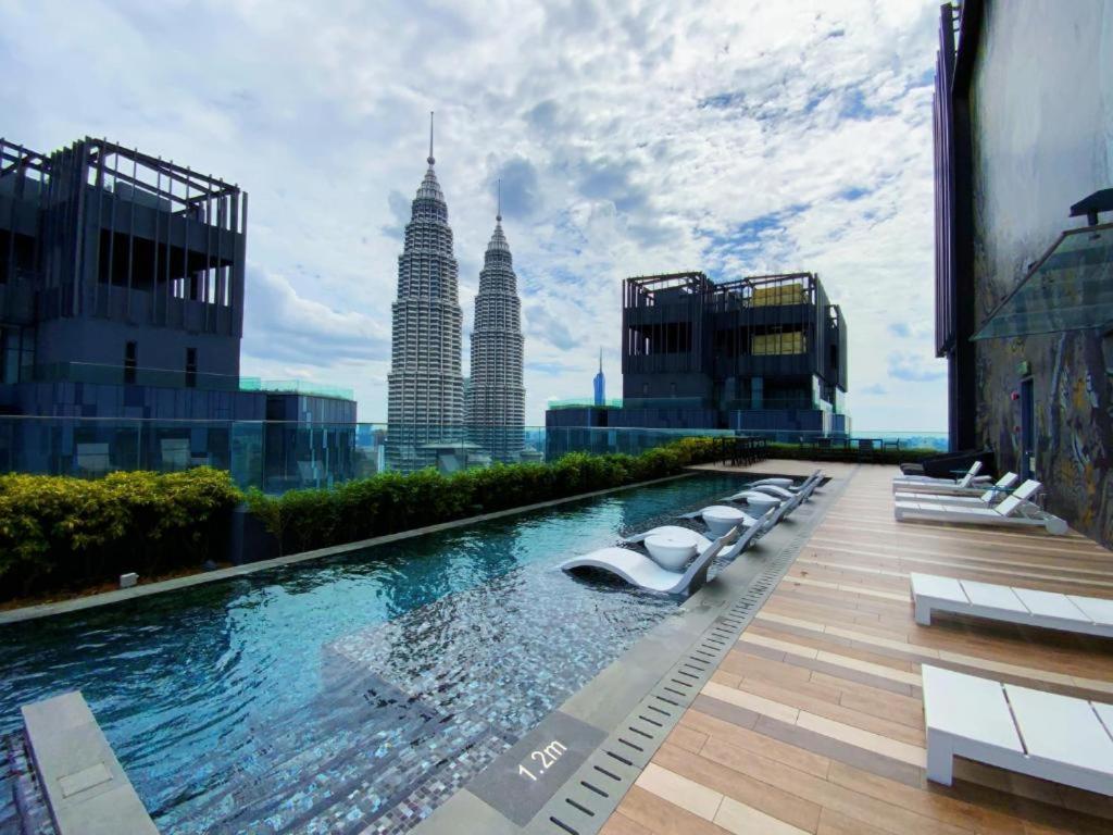 Star Holiday Sky Pool Klcc Kuala Lumpur Buitenkant foto