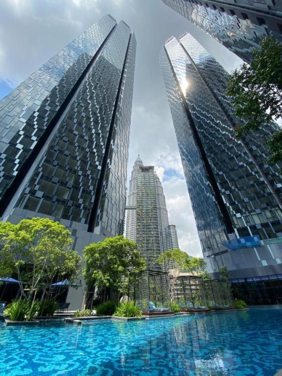 Star Holiday Sky Pool Klcc Kuala Lumpur Buitenkant foto