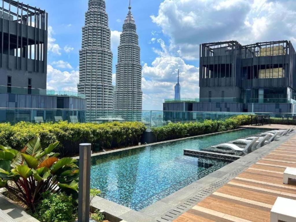 Star Holiday Sky Pool Klcc Kuala Lumpur Buitenkant foto