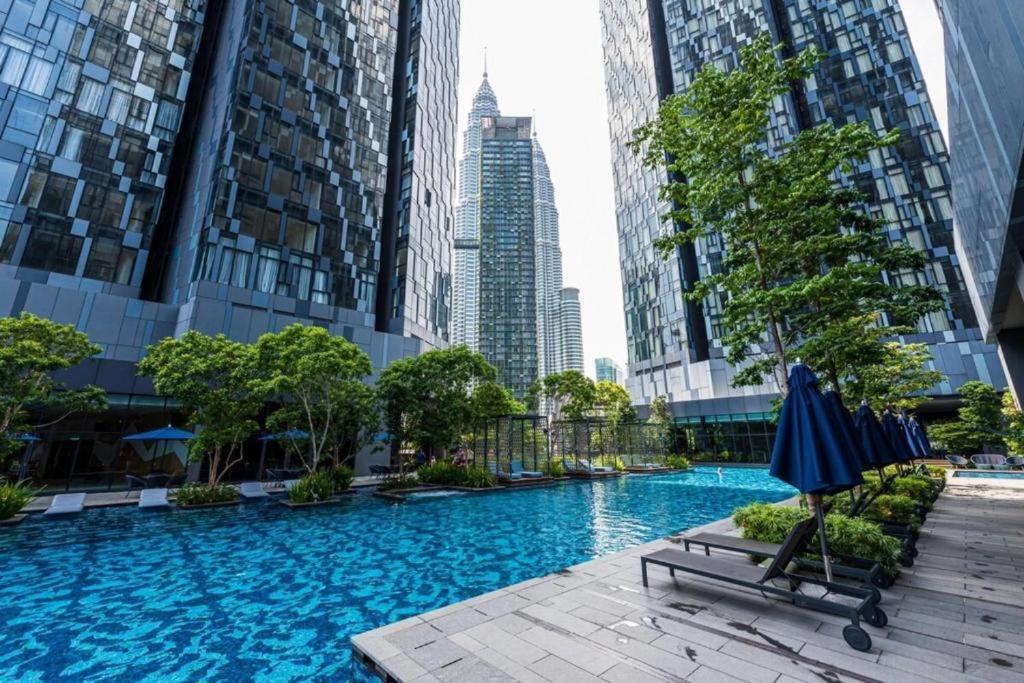 Star Holiday Sky Pool Klcc Kuala Lumpur Buitenkant foto