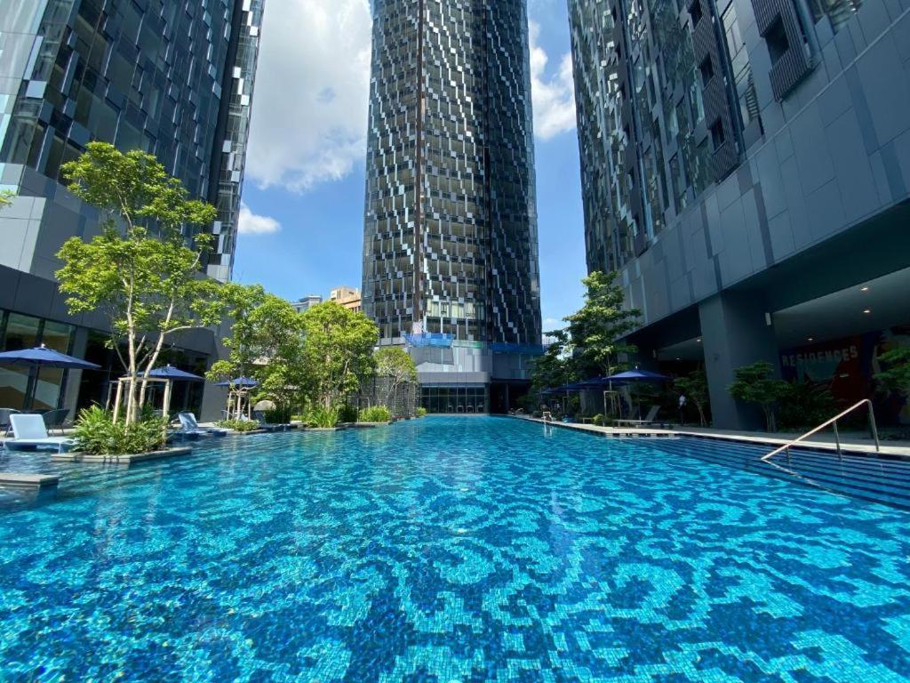 Star Holiday Sky Pool Klcc Kuala Lumpur Buitenkant foto