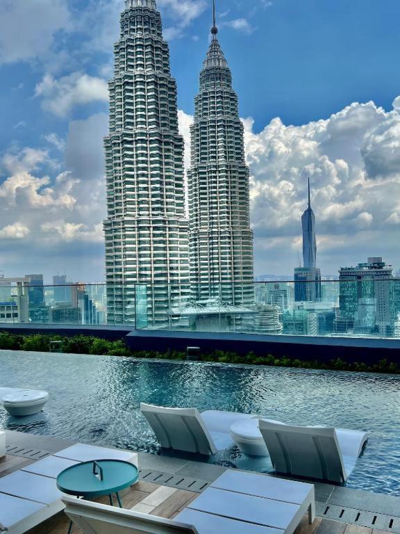 Star Holiday Sky Pool Klcc Kuala Lumpur Buitenkant foto